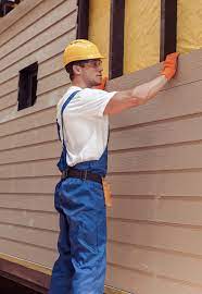 Best Custom Trim and Detailing for Siding  in Hiawatha, KS